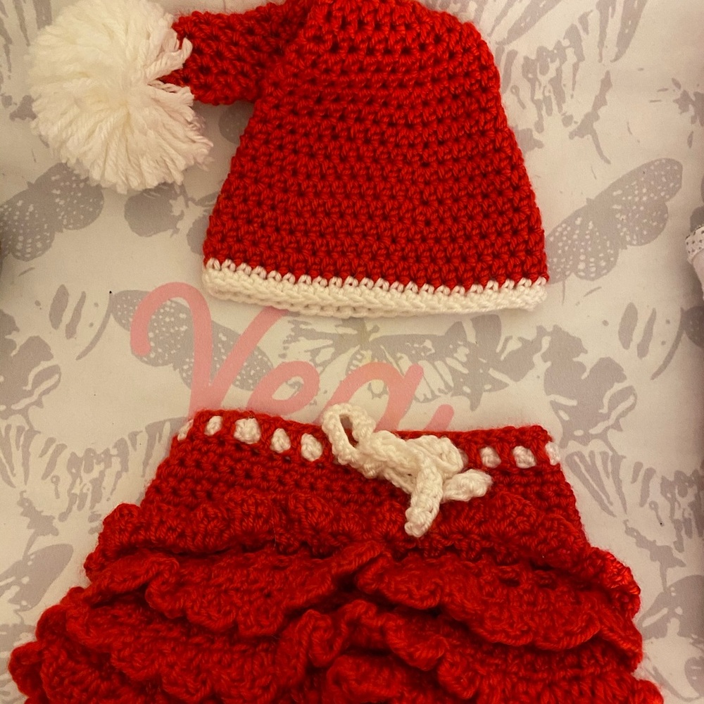 Handmade crochet Santa hat and skirt